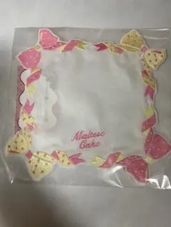 マルチーズケーキ 刺繍 インテリアクロス