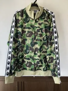 アベイシング エイプ アディダス ジャージ トラックジャケット camo カモ アディダス オリジナルス×べイプのコラボウェア、カモ柄プリントの