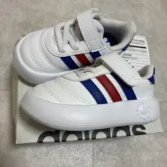 adidas スニーカー JS3765