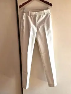激安‼️UNIQLOホワイト カジュアルパンツ EUR 36
