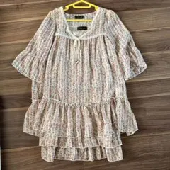 レディースチュニック　フラワー柄　Mサイズ