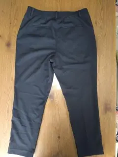 ユニクロ EZYアンクルパンツ　ブラック　XL