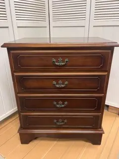 送料込み！カリモク コロニアル 木製チェストチェスト ４段　引き出し　ビンテージ