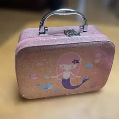人魚デザインのラメ入化粧用バッグ