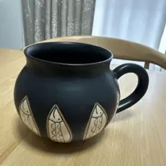 【極美品/レア】陶芸作家　きのぼり　魚模様　黒色陶器マグカップ　北欧インテリア