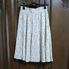 花柄 フレアスカート ひざ丈