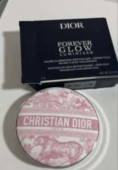 Dior ディオールスキン フォーエヴァー グロウ ルミナイザー