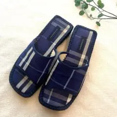 SALE♡【美品】Burberryバーバリーノバチェック柄 サンダル青35