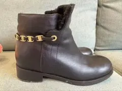 レザーショートブーツ 黒 ファー裏地