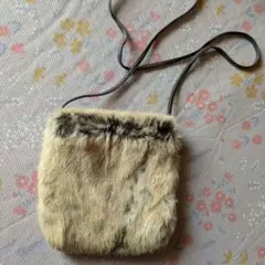フェイクファーショルダーバッグ