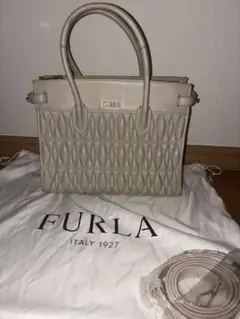 2026年最新】FURLA PIN COMETAの人気アイテム - メルカリ