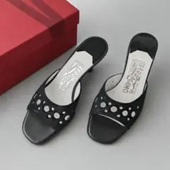 未使用✨ Ferragamo フェラガモ ミュールサンダル 黒ハラコ調 22.5のサムネイル