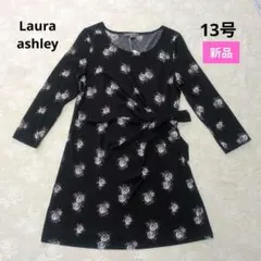 ✨新品✨ローラアシュレイチュニック　黒地　薔薇柄