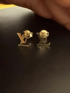Louis Vuitton 片耳 ピアス キャッチ欠品 - メルカリ