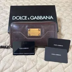 美品DOLCE &GABBANAロゴプレートラウンドファスナー