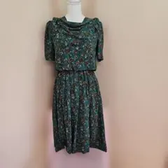 昭和レトロ ヴィンテージ とても上品な グリーンのワンピース