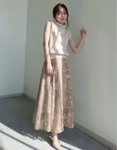 【美品】anuans オパールフラワースカートのサムネイル