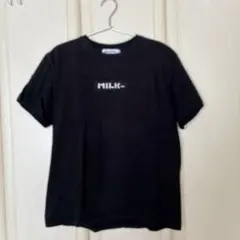 MILKFED. ブラック Tシャツ Mサイズのサムネイル