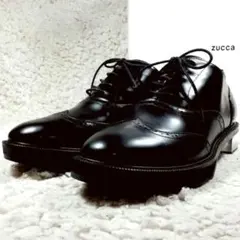 新品未使用箱付 27㎝相当▲zucca ズッカ 革靴 黒 ウィングチィップのサムネイル