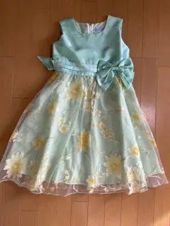 Item thumbnail for item 4825d48c-9b7d-4e87-b422-1aba5c693344