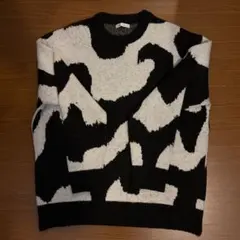 白黒模様のニット【ZARA】