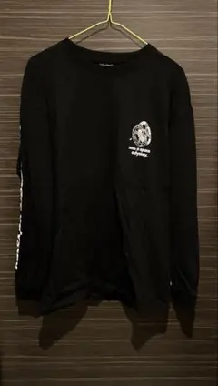 GU ロングTシャツ Mサイズ ブラックのサムネイル