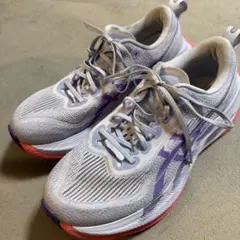 Item thumbnail for item 3b99373b-4d83-4db5-8969-80283875af81