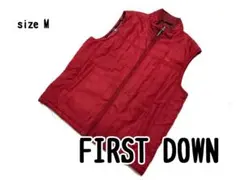 FIRST DOWN ファーストダウン　中綿ベスト　赤　　内側フリース　Mサイズのサムネイル