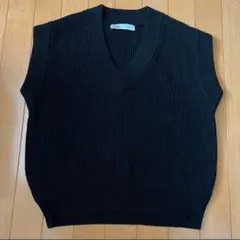 ZARA ブラック Vネック ニットベスト