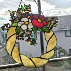ステンドグラスお正月リース【椿と南天】