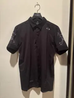 Oakley ブラック シャツ