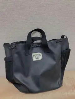 FREDRIK PACKERS ブラックショルダーバッグ