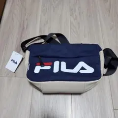 FILA ショルダーバッグ ボディバッグ ネイビー 斜めがけ 新品タグ付きのサムネイル