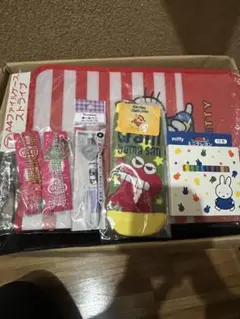 キャラクターグッズ　詰め放題　セレクト100サイズ