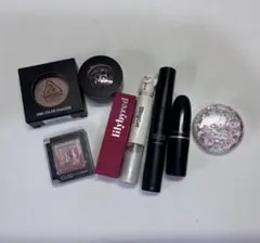 コスメ まとめ売り CLIO 3CE M.A.C CANMAKEなどのサムネイル