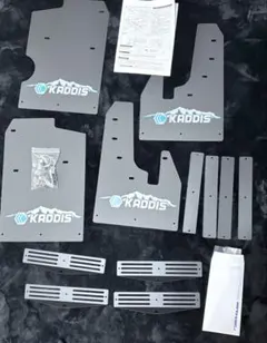 デリカD5 前期MADLYS フロントスクエアガード 引取り限定 - メルカリ