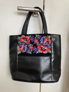FEILER フラワー刺繍 ハンドバッグ 黒　花柄