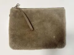 ムータ　ベージュファークラッチバッグ　ユニセックスのサムネイル