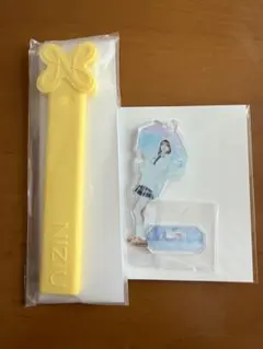 NiziU オンラインくじ リク アクスタ トレカ