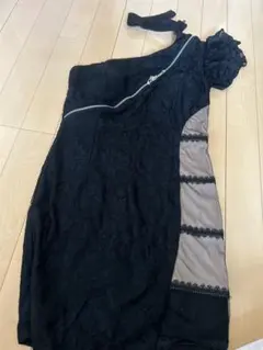 ブラック レース ナイトドレス 片肩デザイン