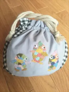巾着ポーチ　ダーニング刺繍　ペンギン　作家様ハンドメイド