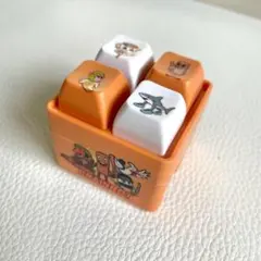 音が鳴る　キーホルダー　イタリアンブレインロット　キーボード　小型