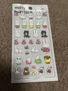 韓国限定 ミッフィー ボンボンドロップ　シール　miffy　グレー