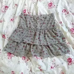 美品！ユニクロの花柄ショートパンツ