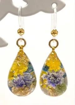 ハンドメイド☆ドロップ型☆かすみ草いっぱい❀ピアス・イヤリング