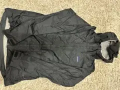 Patagonia ブラック レインジャケット