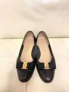 2025年最新】フェラガモ ヴァラ パンプスの人気アイテム - メルカリ