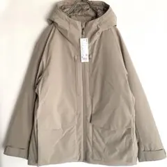 UNIQLO ハイブリッドダウンパーカ（3Dカット）吸湿発熱綿ラミネーション加工
