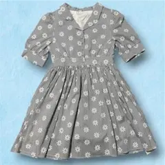 【新品】evelyn エブリン　マーガレットワンピース　フレア　フリーサイズのサムネイル