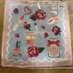 FEILER 化粧品と花のデザイン ハンカチ